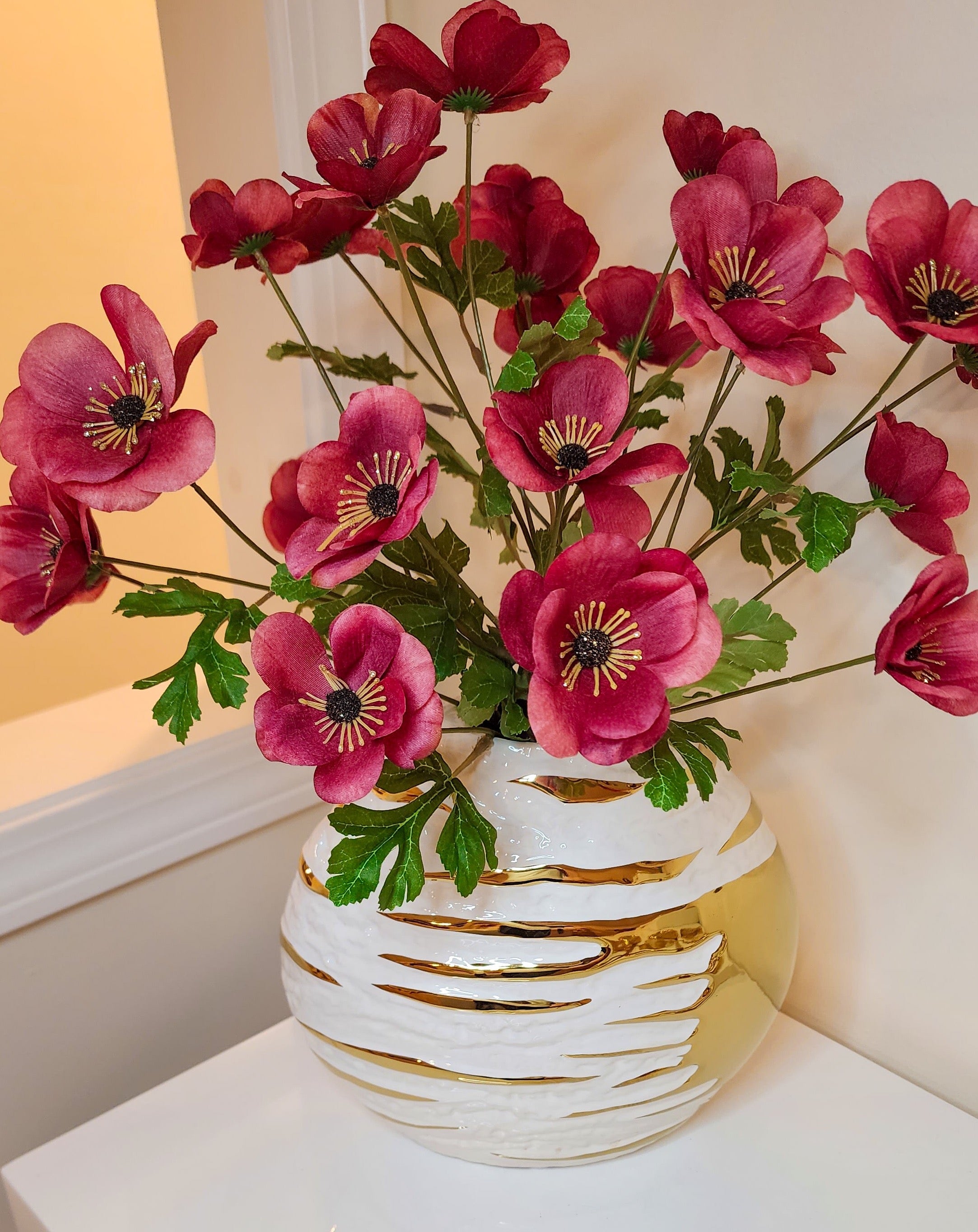 White Ceramic vase with gold texture