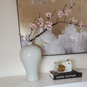 White Curvy Ceramic Vase