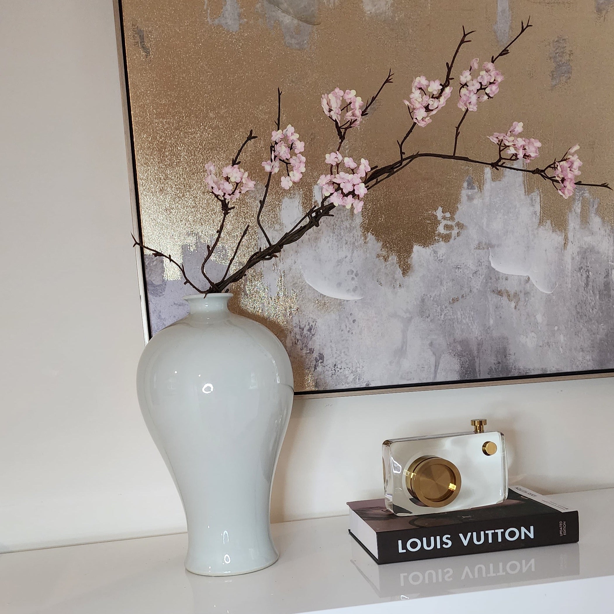 White Curvy Ceramic Vase