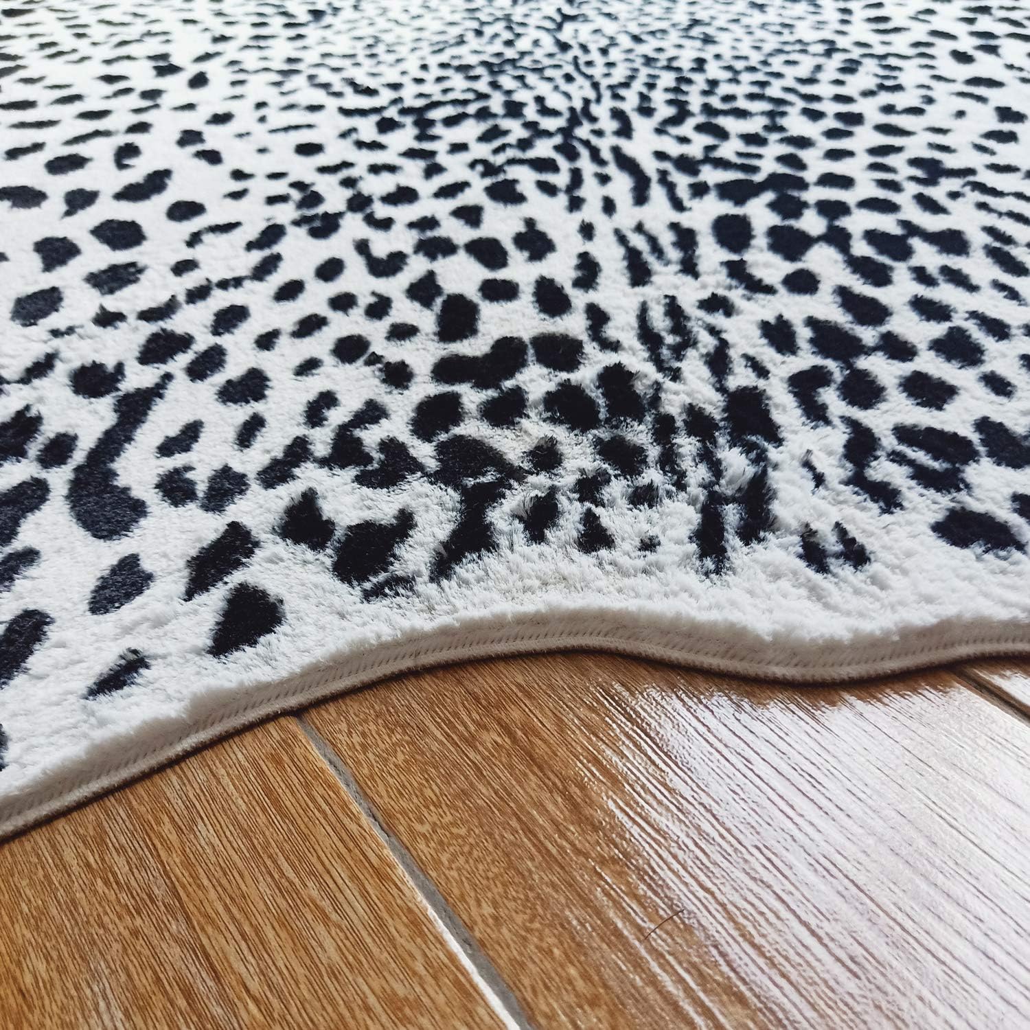 faux fur leopard rug, a part of that