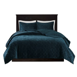 Harper 3 Piece Velvet Quilt Set
