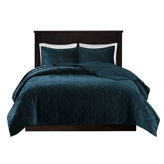 Harper 3 Piece Velvet Quilt Set