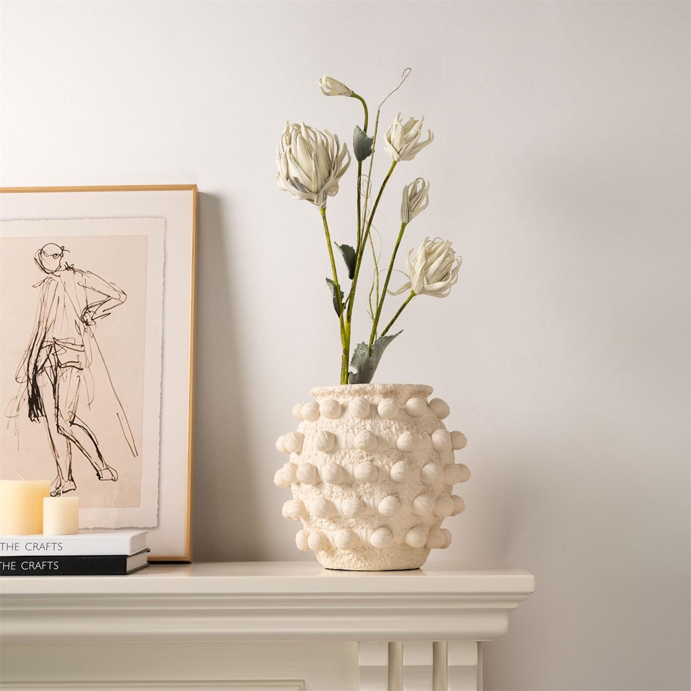 Modern Artistic Resin Flower Vase