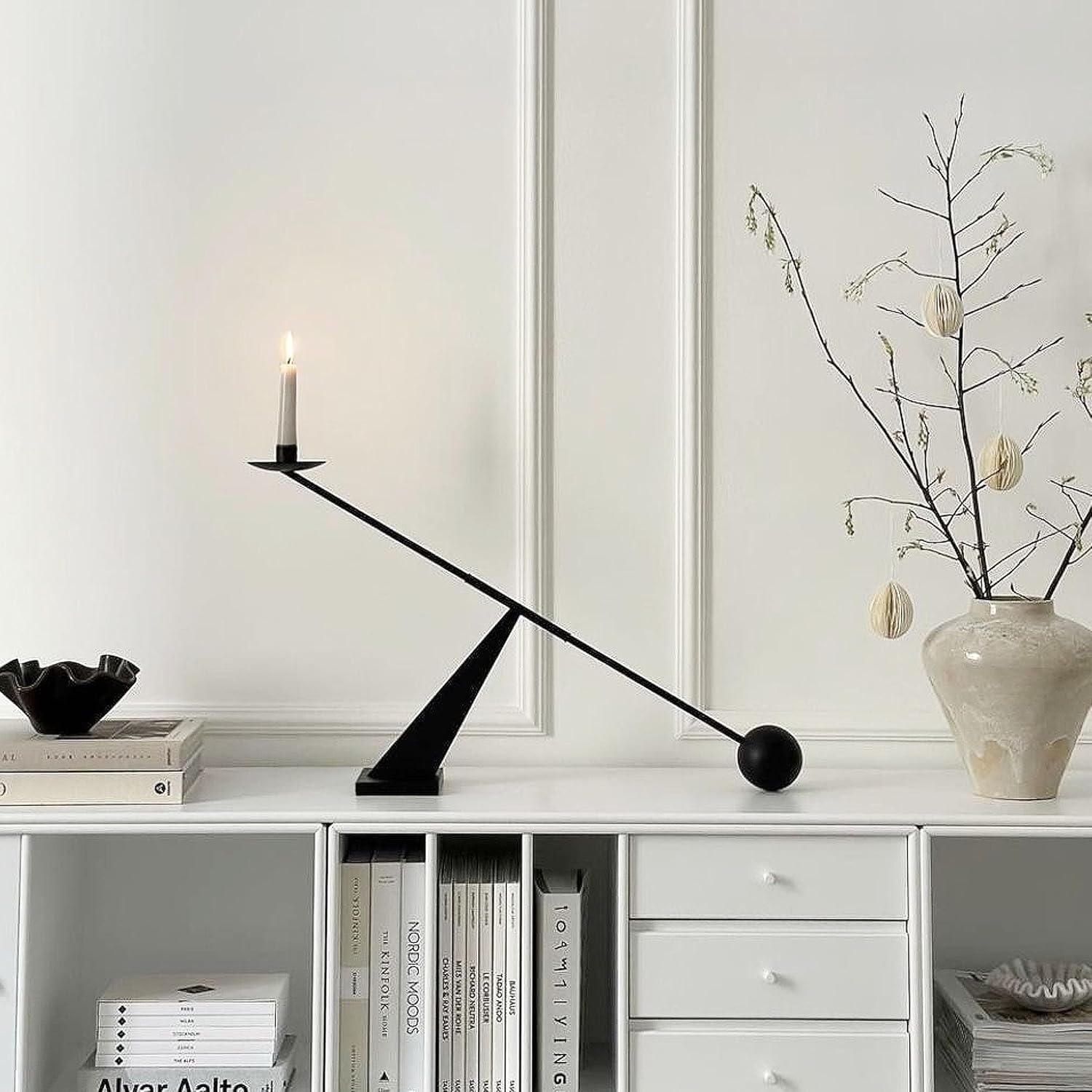 Modern Black Metal Candlestick Holder – Geometric Candle Stand