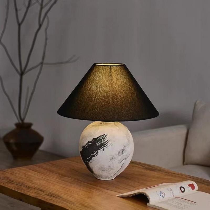 Retro Ceramic Jar Table Lamp with Linen Drum Lampshade