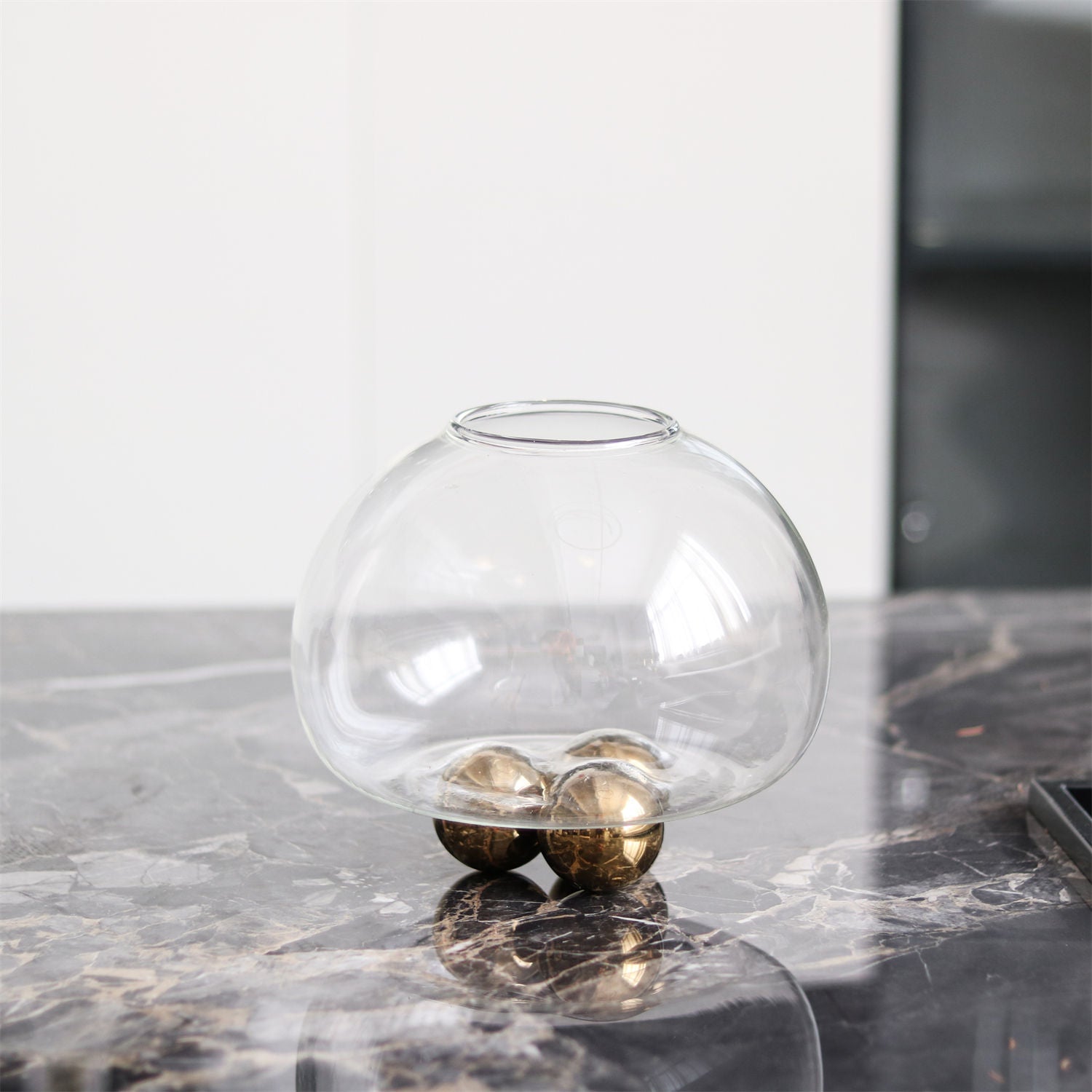 Vintage Round Transparent Glass Flower Vase