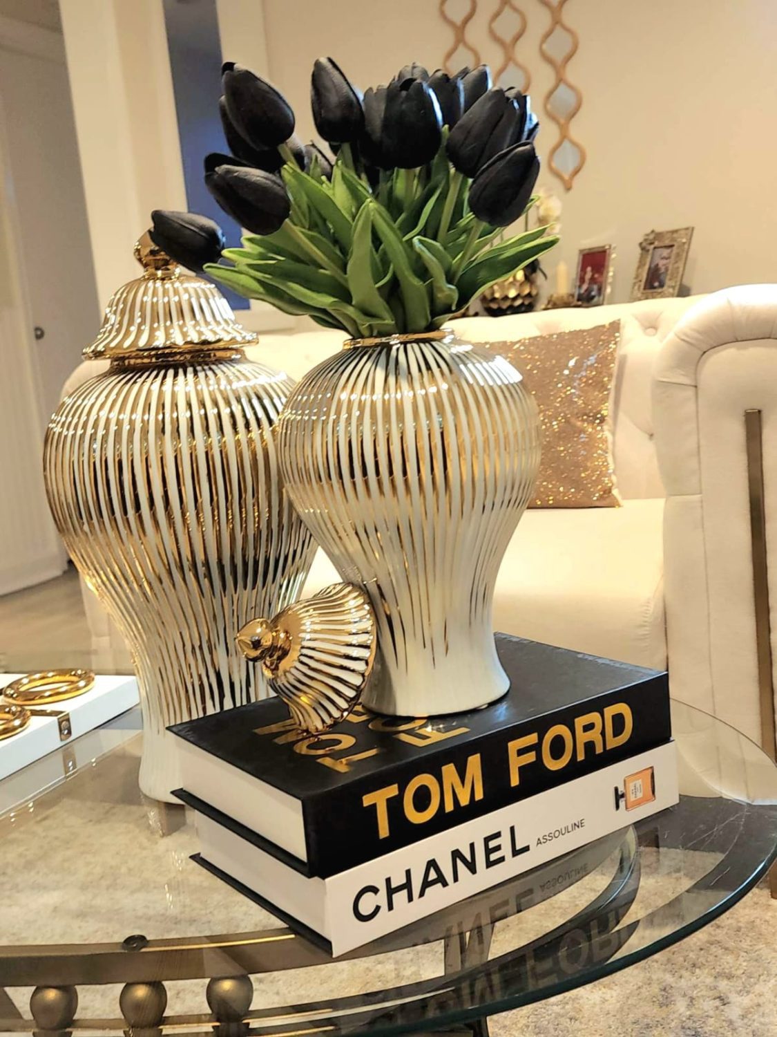 Ginger JS with gold color and on some books 